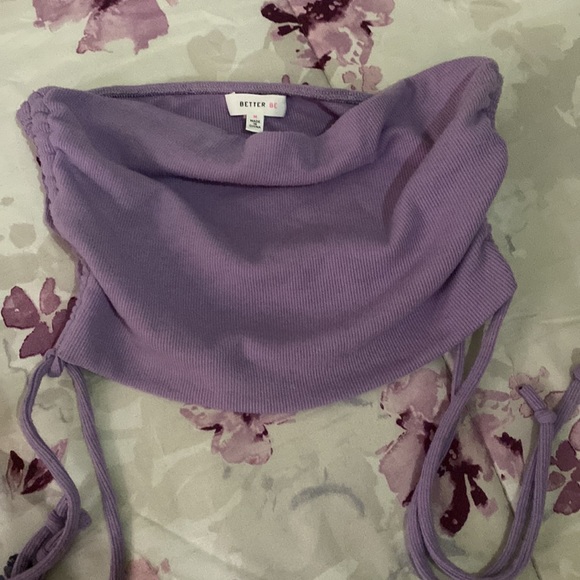 Cute purple top 💜💜the material feels softly - Picture 4 of 4